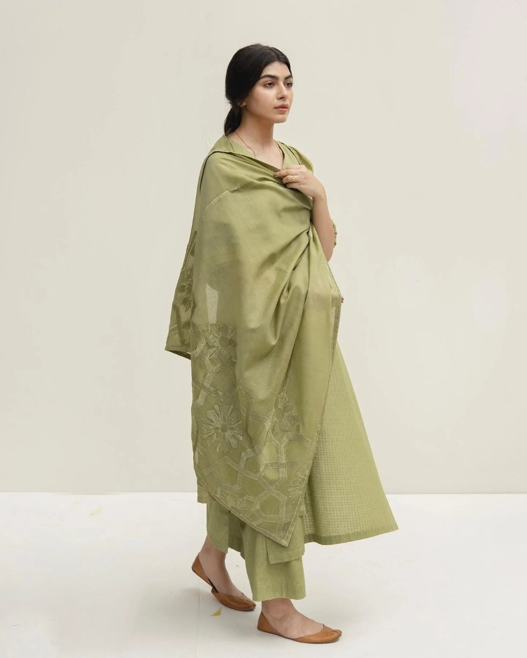 Lawn Embroidered 3Piece D-1006