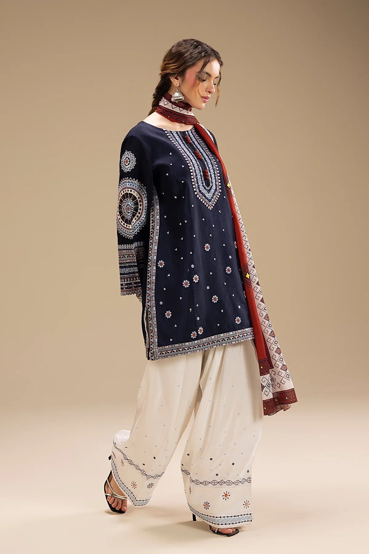 SF - 404 | Roha  3 Pc Stitched